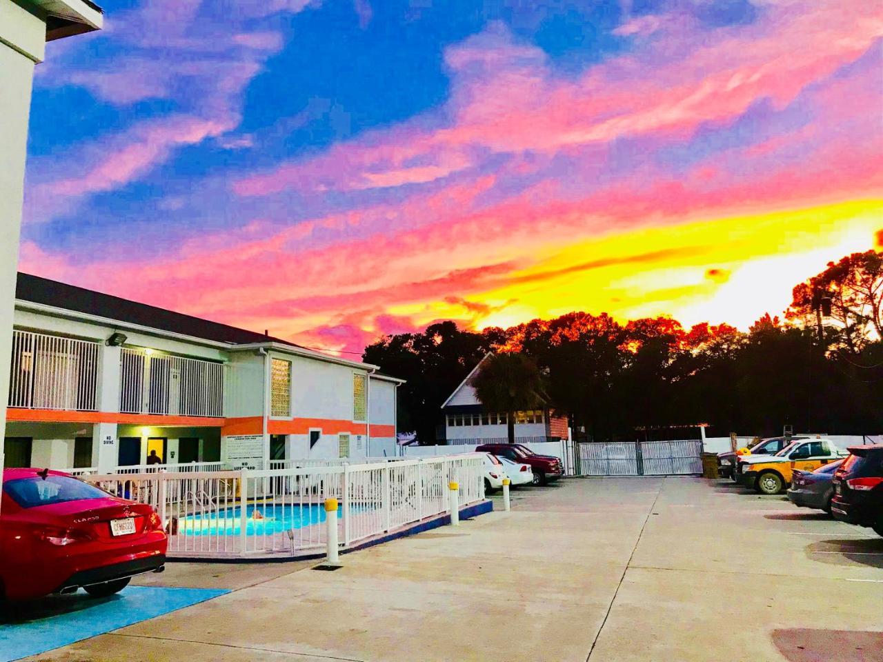 Sky Suites Tybee Island Exterior foto